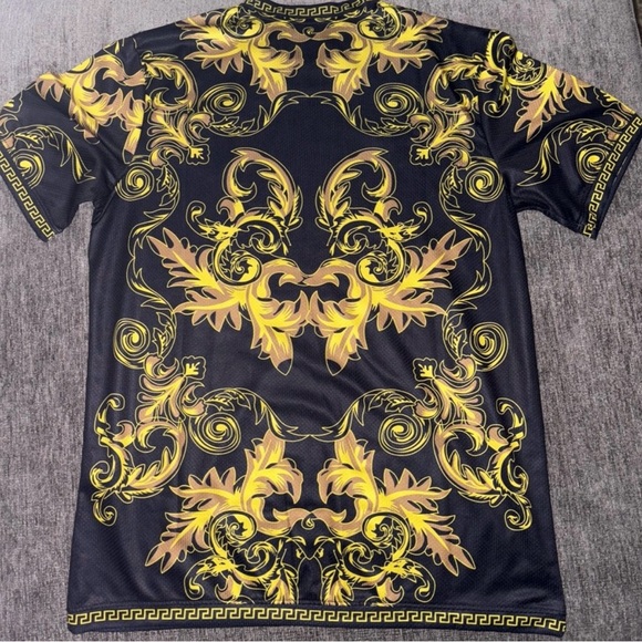 2024 Italy Puma x Versace (Special Edition) World Cup Soccer Jersey - Picture 2 of 4